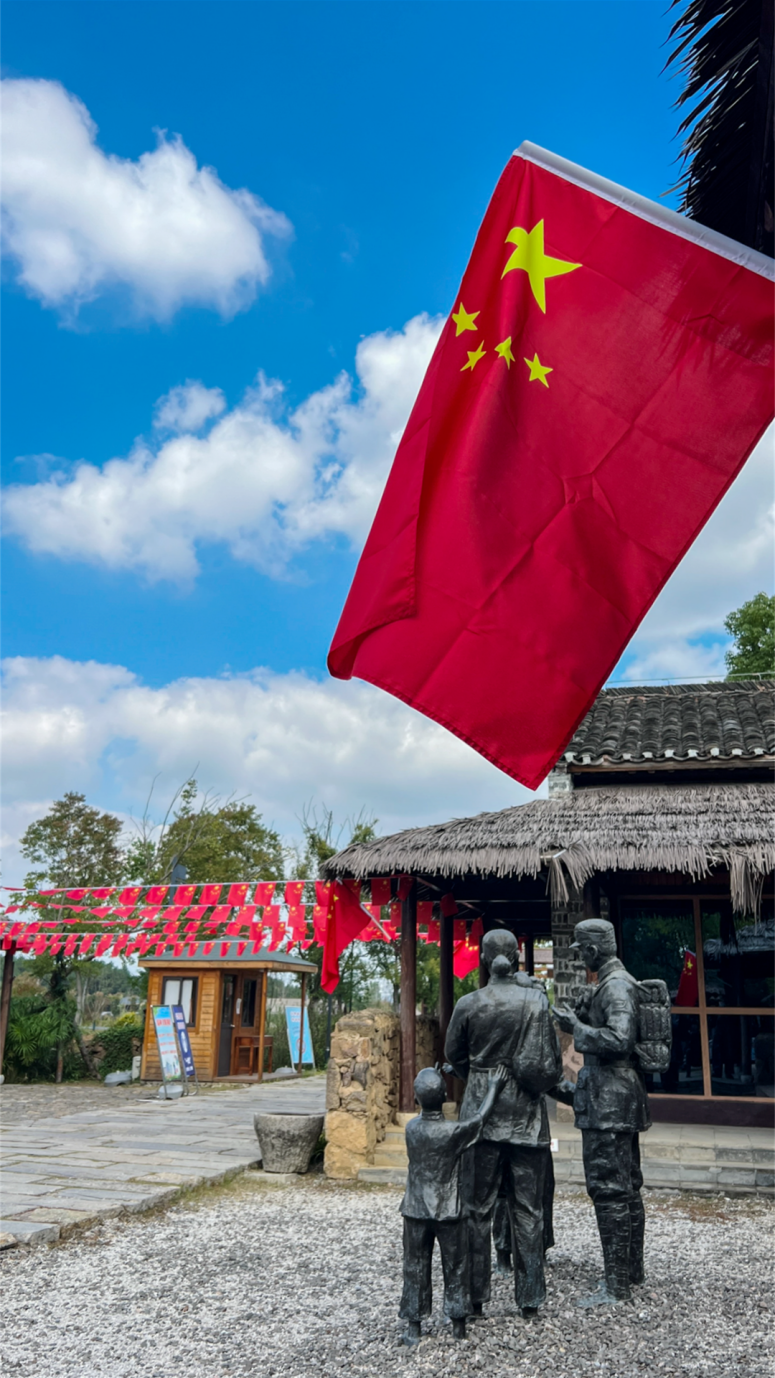 石头寨村李巷自然村曾为苏南党政军首脑机关驻地,是当年苏南抗战的